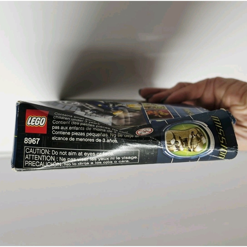Lego 8967 Agents 2.0 Gold's Tooth Getaway Retired NEW Damaged Box - Picture 6 of 10